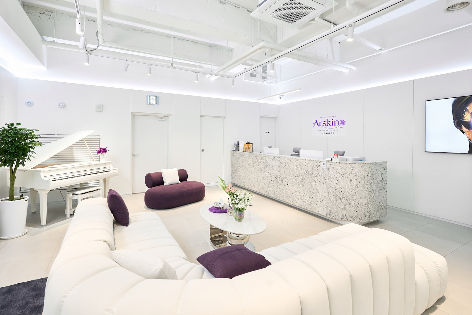 Arskin Hongdae interior