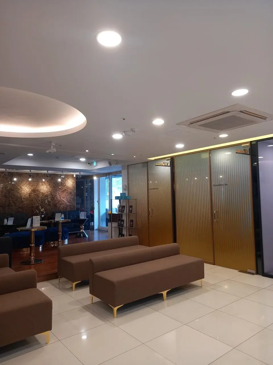 Pop interior