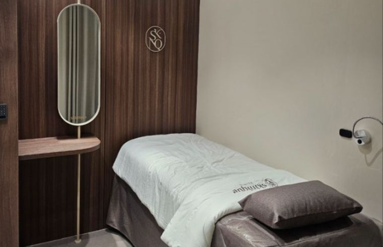 Skinique interior